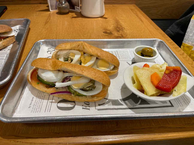 Comentarii opinii despre Reef Cafe