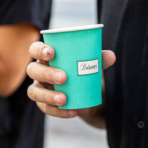 Bakery - בייקרי צינה כיכר דיזנגוף - הסעדה