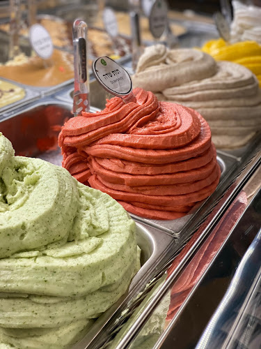 המייסדים 3, קרית אונו