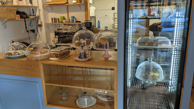 סימונצ׳ו - הסעדה