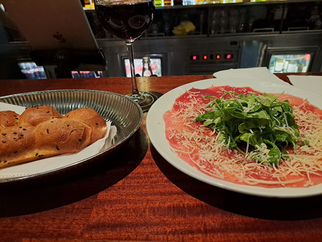 דיקסי גריל בר