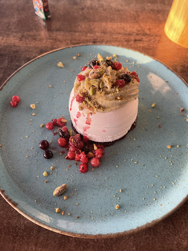 דרך בן גוריון 69, בת ים