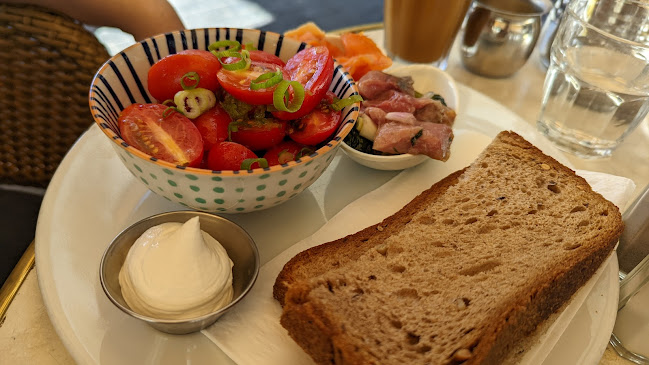 בצלאל 8, ירושלים