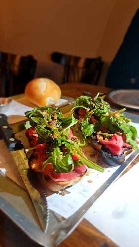 בלאק איירון black iron - הסעדה