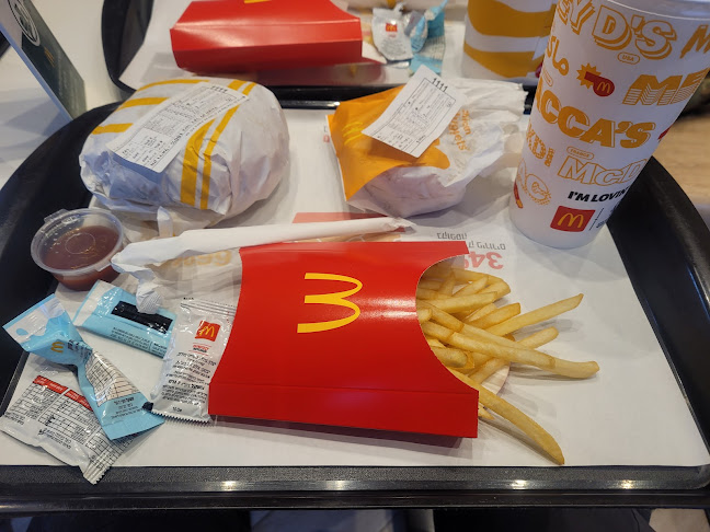 Opinii despre מקדונלד'ס - צים אורבן ערד în ערד - הסעדה