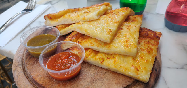 Comentarii opinii despre מסעדת ללה - בית מאפה ומעדניה גיאורגי אותנטי