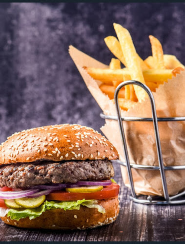 Burgus Burger Bar נתניה - הסעדה