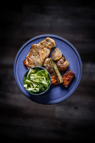 מסעדה אסייתית - סורה סושי לאונג'✔️אוכל אסייתי✔️סושי - גבעתיים