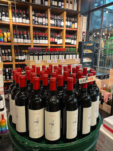 Winewise יין בשוק שרונה - הסעדה