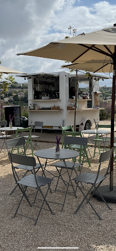 Opinii despre שלוש בקפה ShaloshBaCafe în לפיד - הסעדה