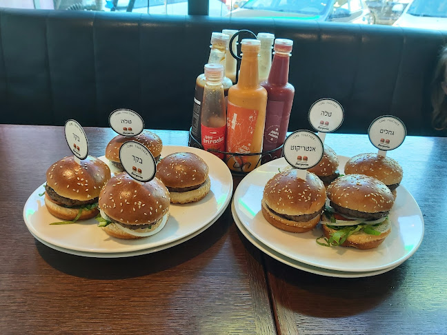 Opinii despre בורגרים קיבוץ עינת, כשר למהדרין בשר חלק în עינת - הסעדה