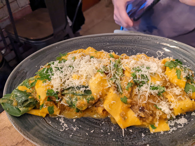 Comentarii opinii despre בירה ואוכל