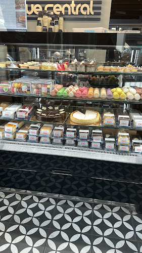 בוטיק סנטרל אגריפס