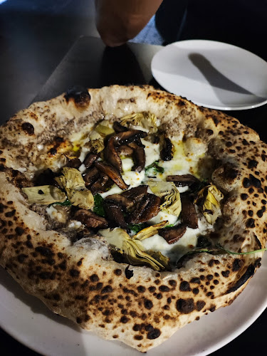 דולצ׳ה - פיצה נאפוליטנית - רעננה