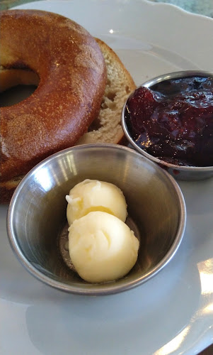 NOLA American Bakery - הסעדה