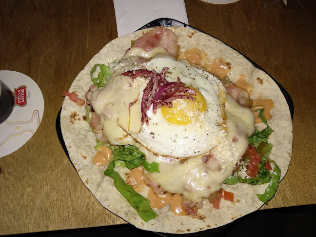 רבע בר - הסעדה