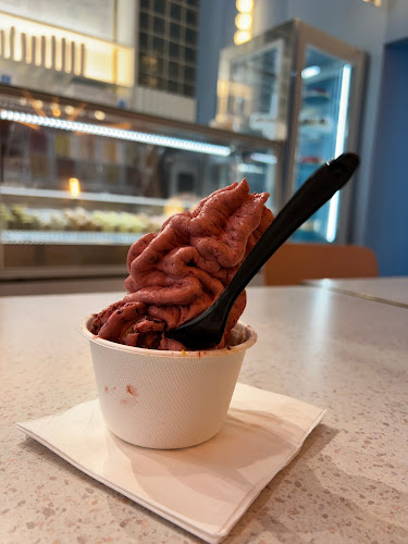 Comentarii opinii despre ICELAND אייסלנד