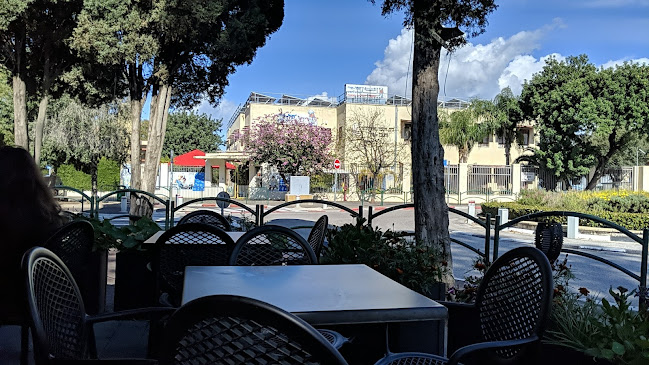 פורמנ׳ס נווה שאנן