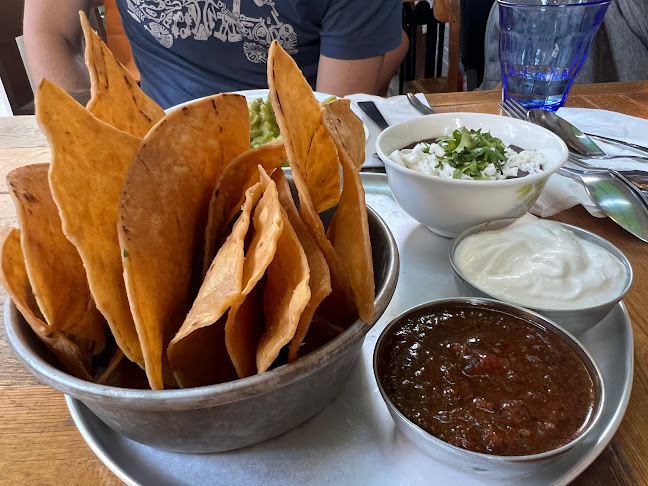 מסקל - הסעדה