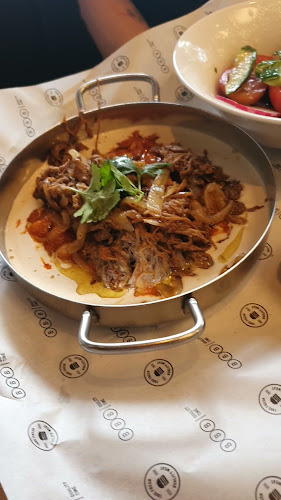 מסעדת BBB יגאל אלון - הסעדה