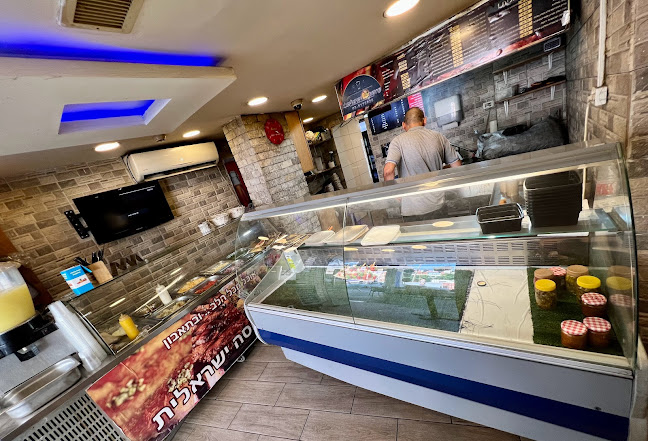 לה ערוסה-בית העראיס - הסעדה