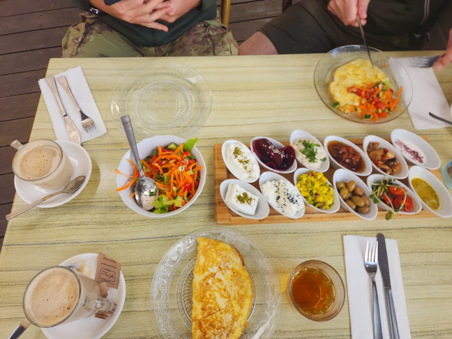 סעודה בגן עדן - הסעדה