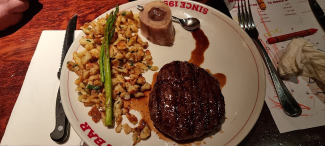 דיקסי גריל בר - הסעדה