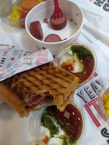 סודוך איינשטיין - צפון תל אביב - הסעדה