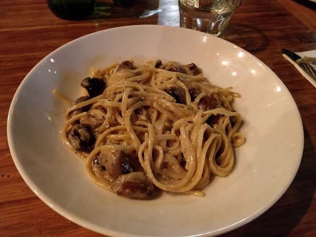 עולי ציון 16, תל אביב-יפו