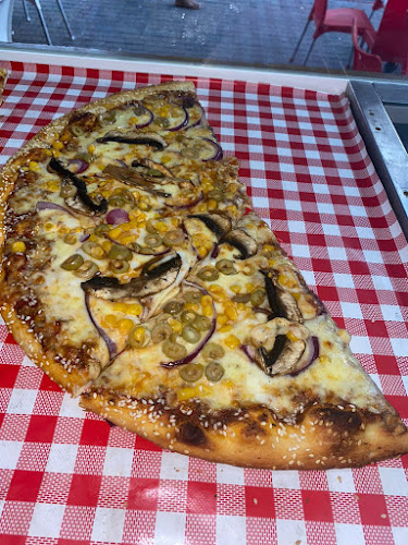 פיצה ז’בוטינסקי - הסעדה