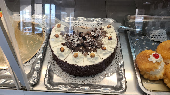 קונדיטורית רוזאלין - הסעדה