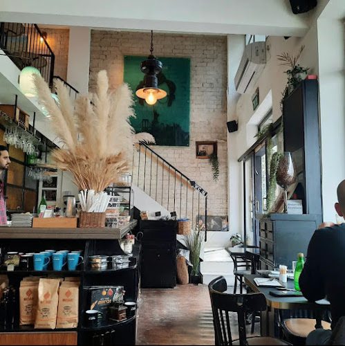 Cafe Alma Neve Tzedek - קפה עלמה נוה צדק - תל אביב-יפו