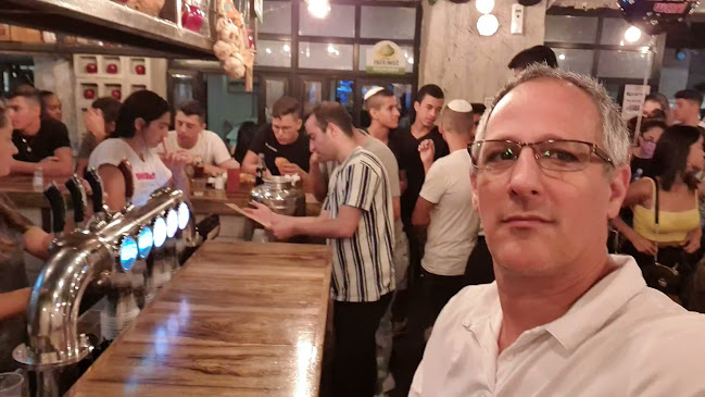בורגר מרקט מחנה יהודה Burger Market - הסעדה