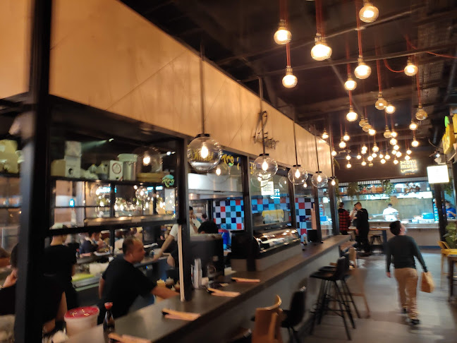 ריבר סושי - בר מלחה River - ירושלים