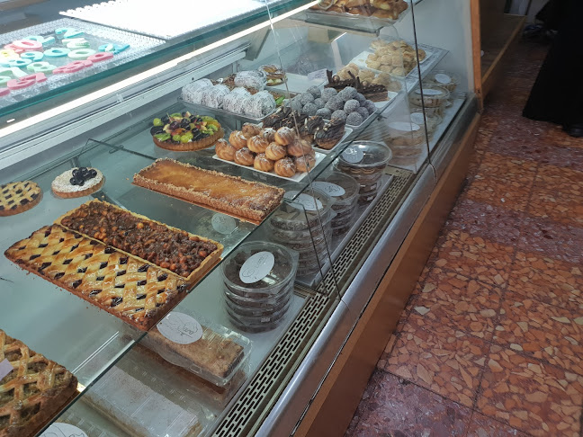 סארו - הסעדה