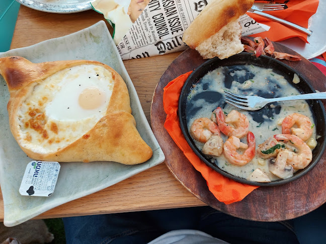 פטרה חוף הקשתות אשדוד - הסעדה