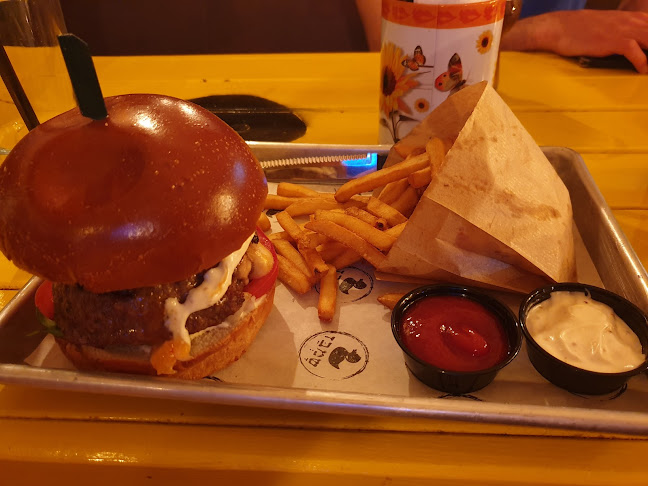 שמבז | Shambaz - הסעדה