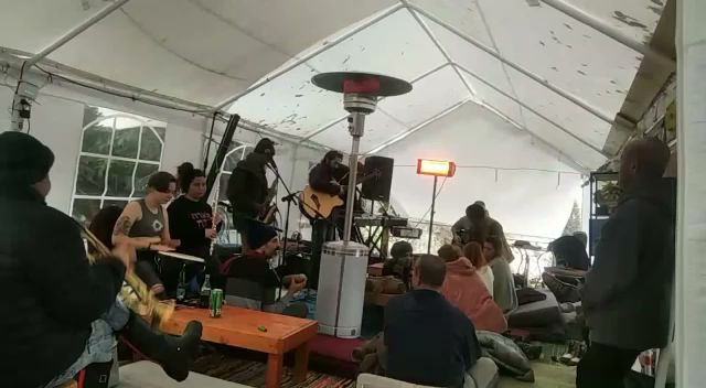 ריטריט קפה - מקום להיות בו - ראש פינה