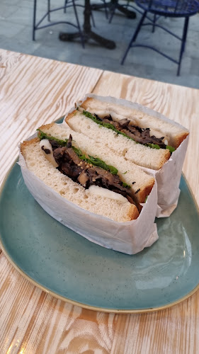 גלובל טאוורס, דרך יצחק רבין 1, פתח תקווה