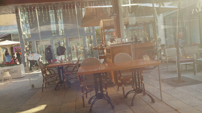 Café Café - הסעדה