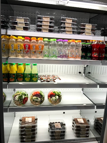 נאמן קונדיטוריה וקפה