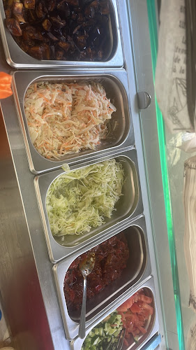 פרידמנס שווארמה ושניצל - הסעדה