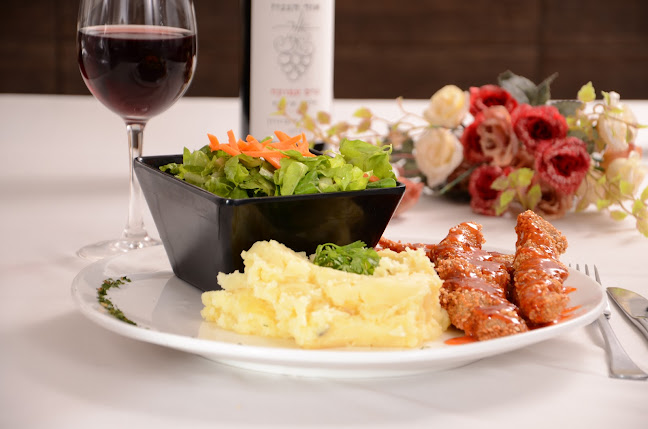 Opinii despre בית מנדי'ס צפת - ‏ Mandis Safed în צפת - הסעדה