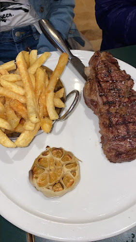 מסעדת כרמא, עין כרם - הסעדה