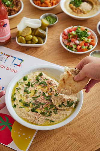 Opinii despre חומוס ברדיצ’ב זיו - נוה שאנן כשר למהדרין בהשגחת הרב מחפוד în חיפה - הסעדה