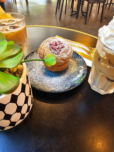 אורלי סיטבון פטיסרי - נהריה