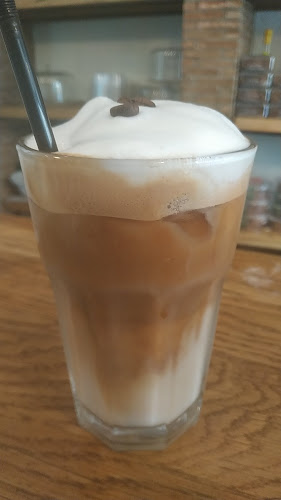 אוסישקין 51, רמת השרון