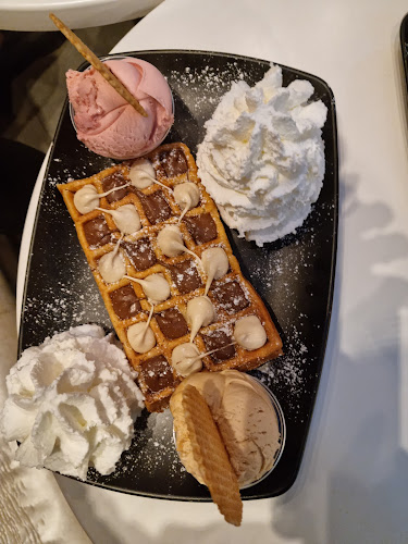 לה גופרה - הסעדה