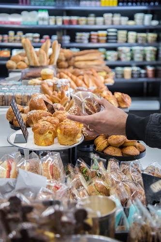 דליקטסן פנורמה (חנות המפעל) - Delicatessen