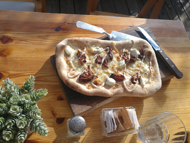 ג'ויס - הסעדה